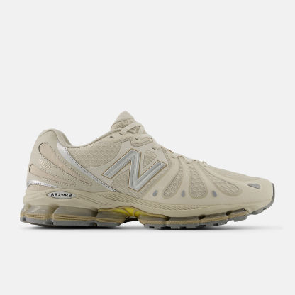 NeTHEw BaTHElance 1890 Sneaker
