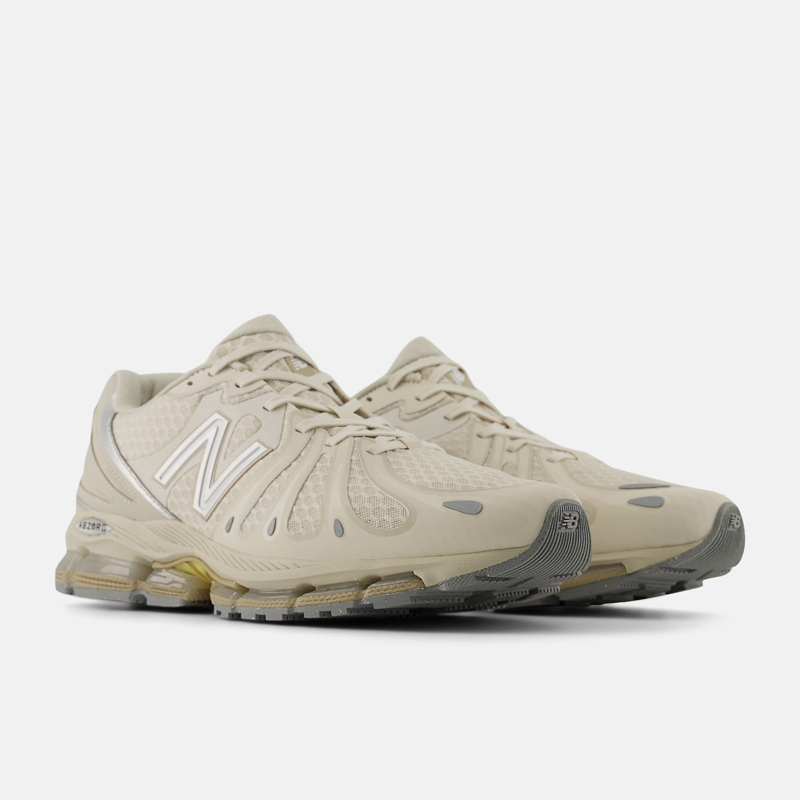 NeTHEw BaTHElance 1890 Sneaker