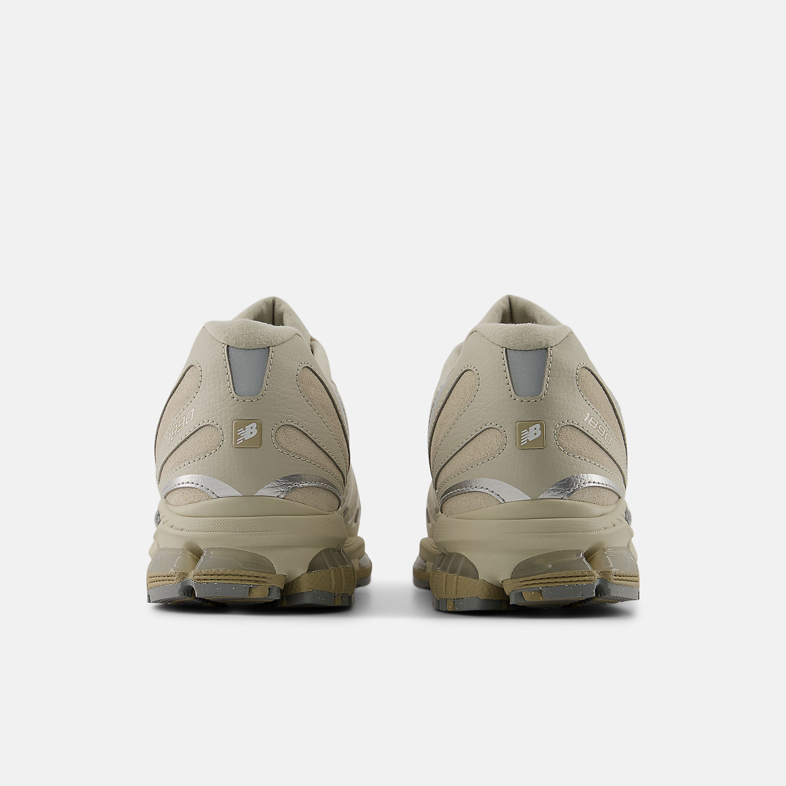 NeTHEw BaTHElance 1890 Sneaker