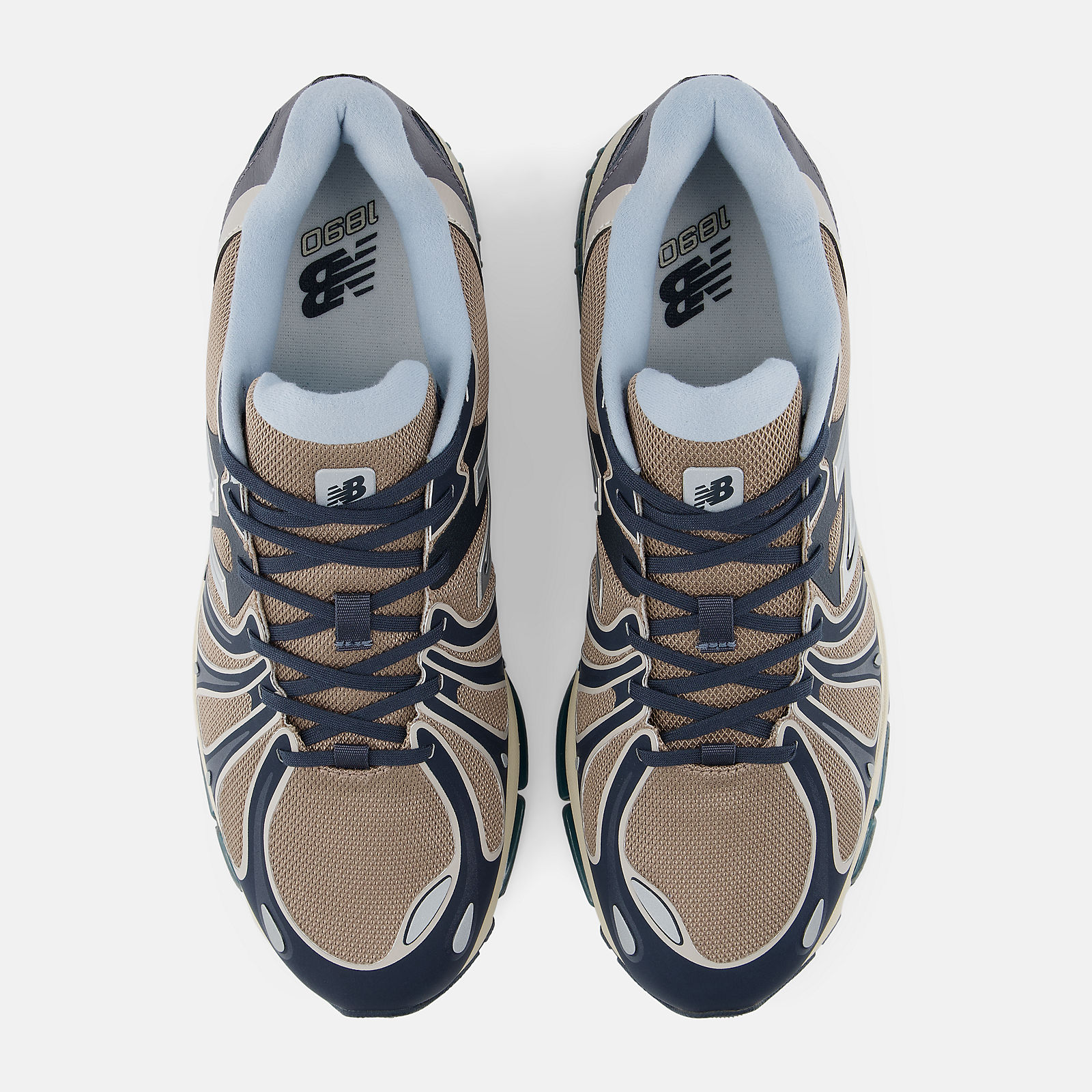 NeTHEw BaTHElance 1890 Sneaker