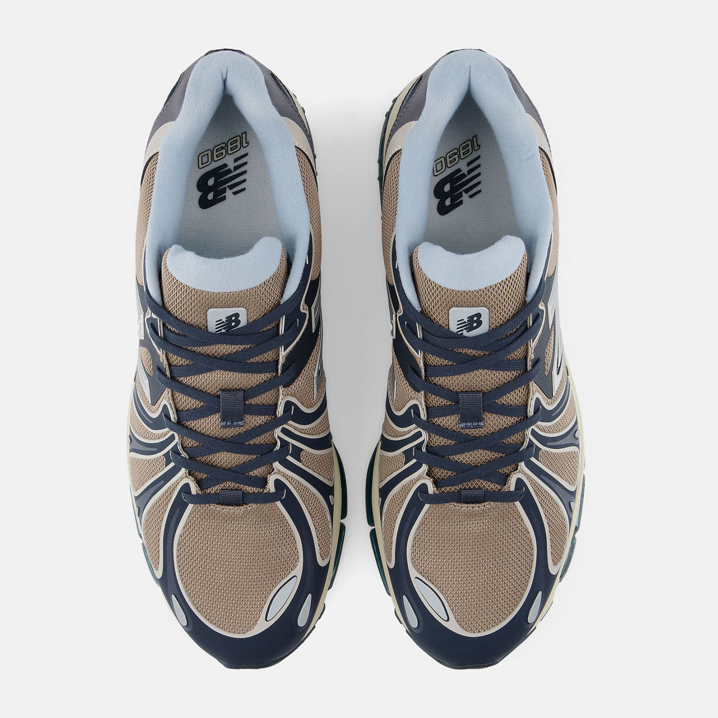 NeTHEw BaTHElance 1890 Sneaker