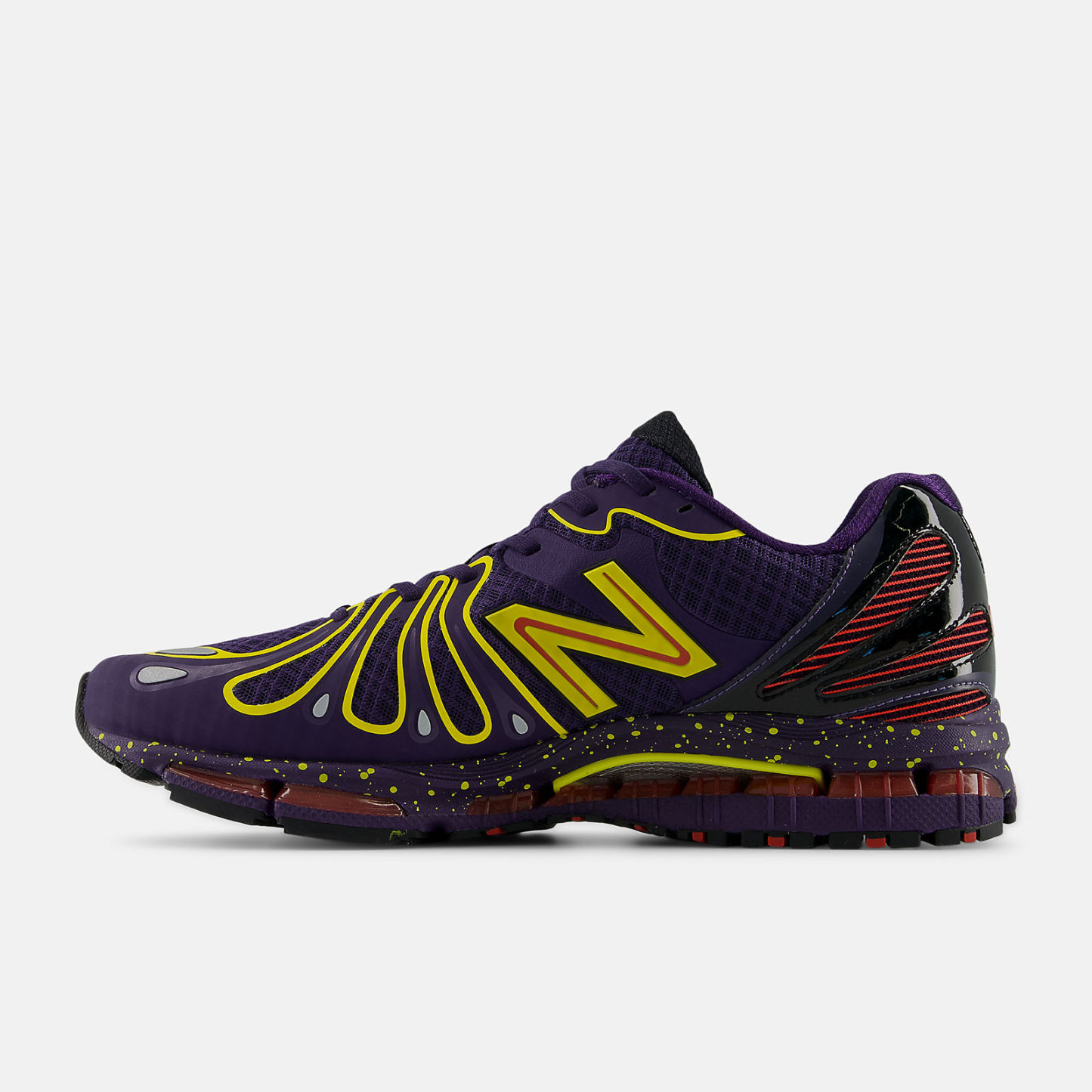 NeTHEw BaTHElance 1890 Sneaker