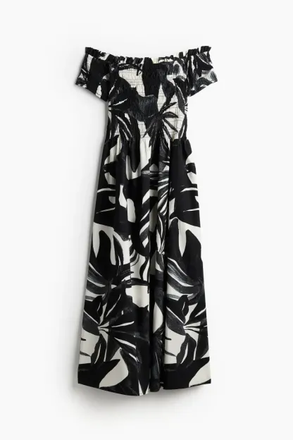 Robe smockée à épaules dénudées
