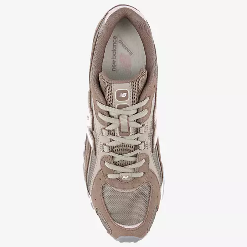 New Balance 204L