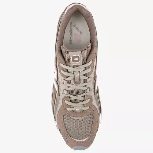 New Balance 204L