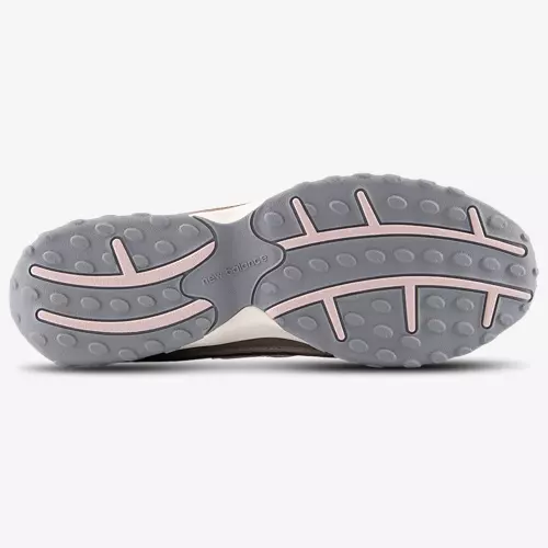 New Balance 204L