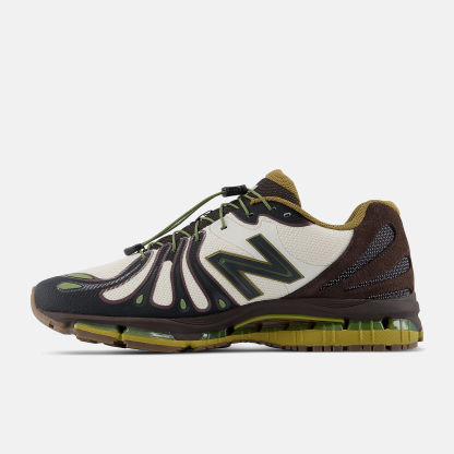 NeTHEw BaTHElance 1890 Sneaker