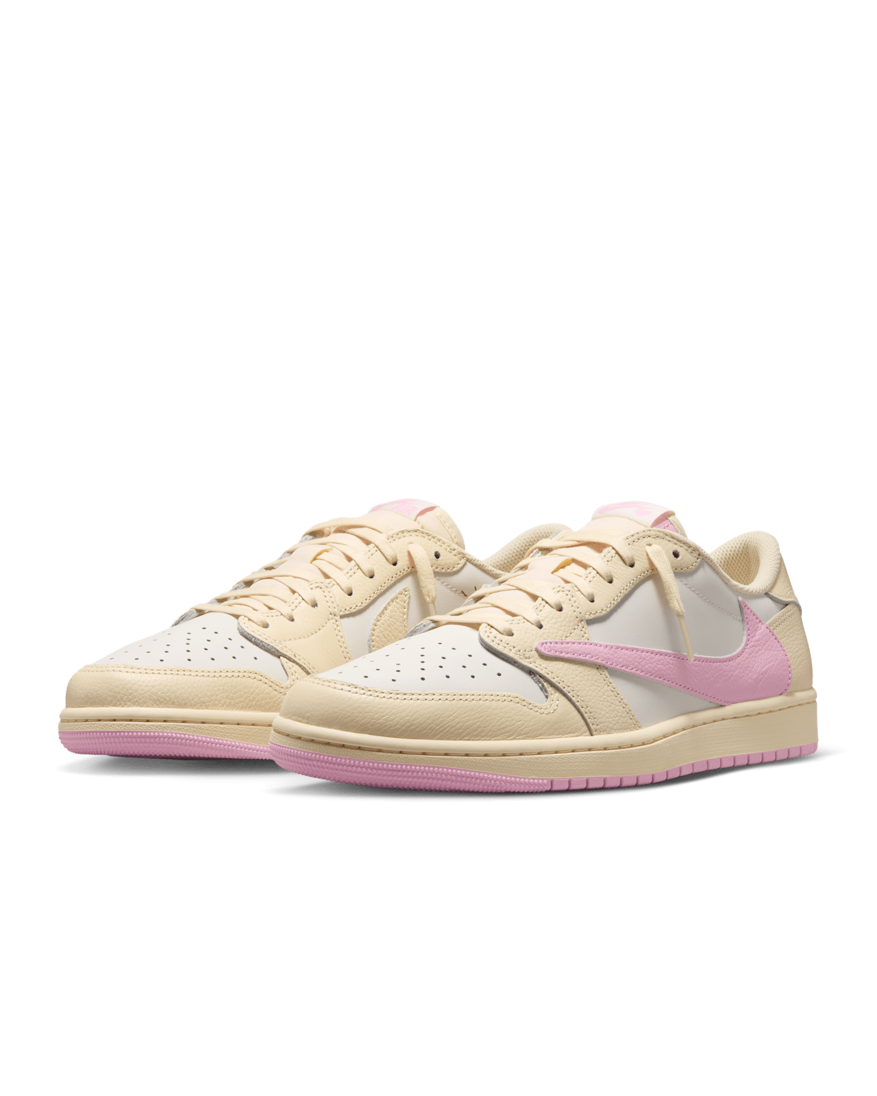 Air JorTHEdan 1 Low x TraTHEvis ScoTHEtt