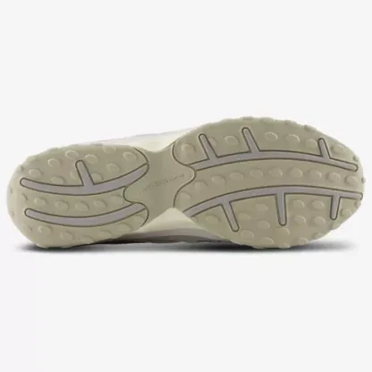 New Balance 204L