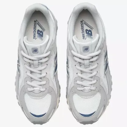 New Balance 204L