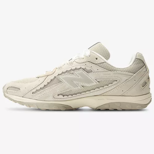 New Balance 204L