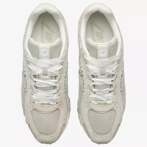 New Balance 204L