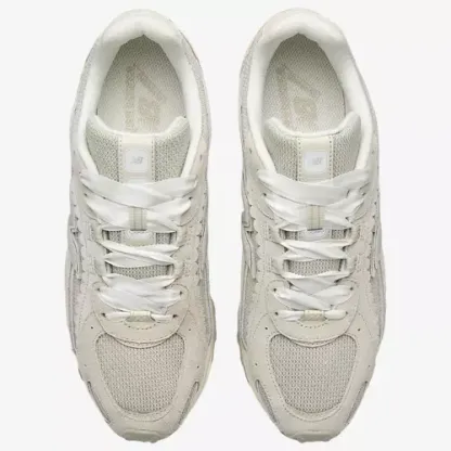 New Balance 204L