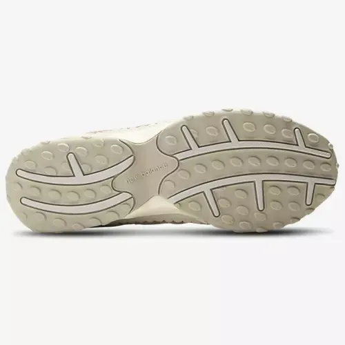 New Balance 204L