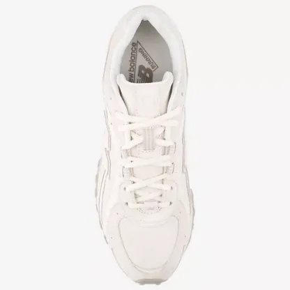 New Balance 204L