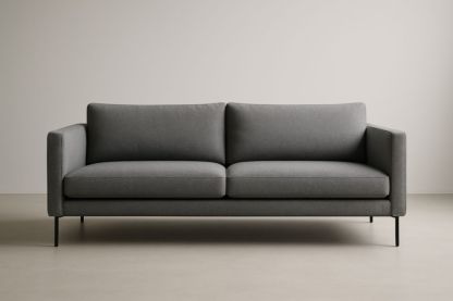 Divano a due posti in tessuto grigio con struttura in legno e gambe in metallo