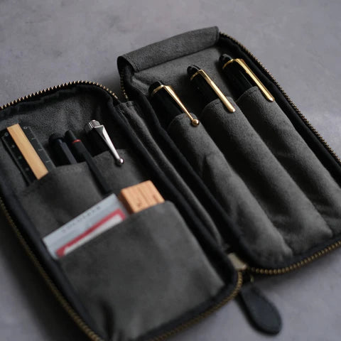 The pen case can be opened 180 degrees.