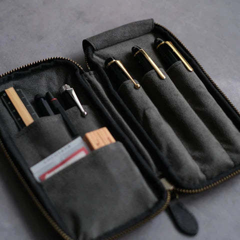 The pen case can be opened 180 degrees.