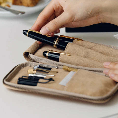 The pen case can be opened 180 degrees.