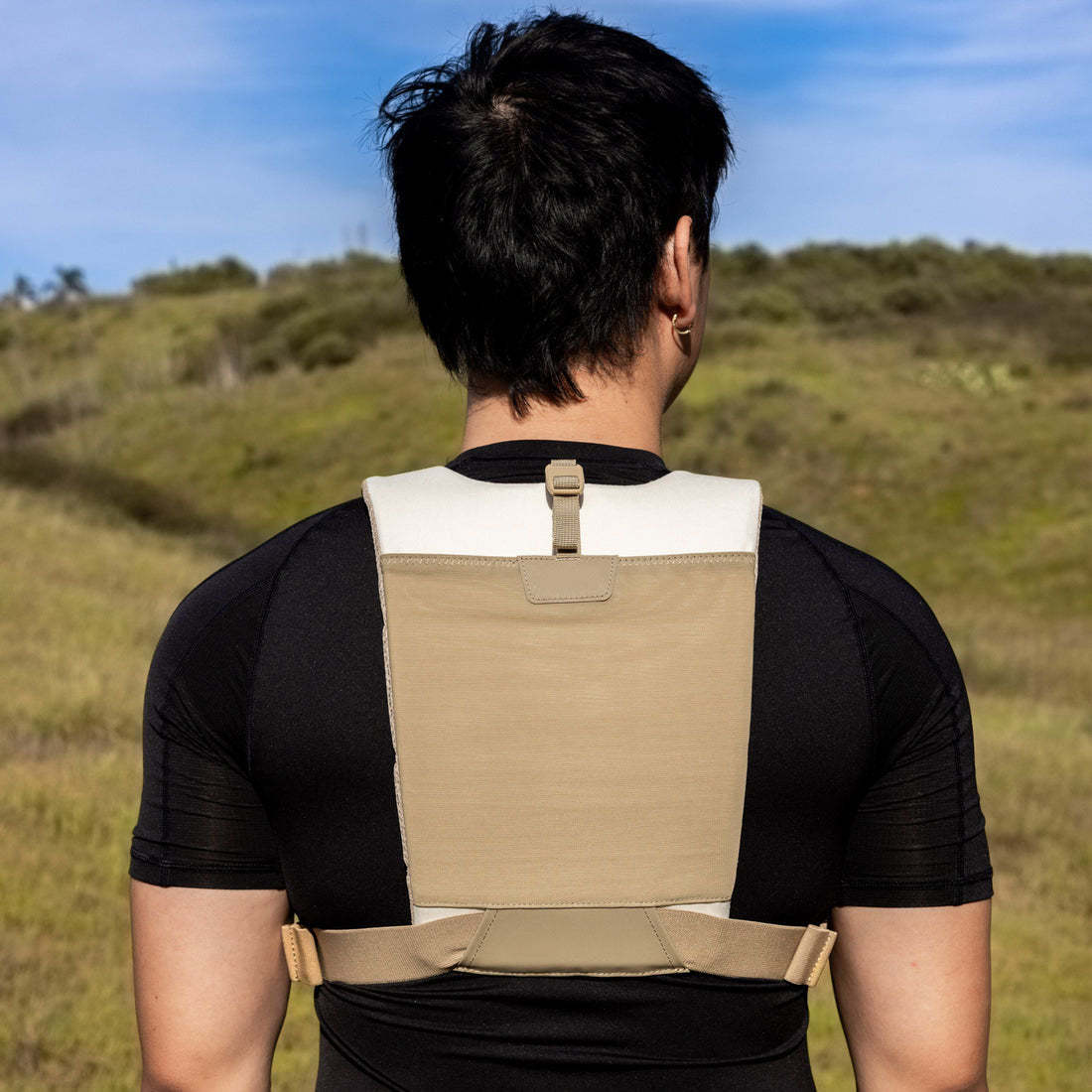 Outdoor Chest Vest – Lightweight Chest Pack for Cold-Weather Adventures