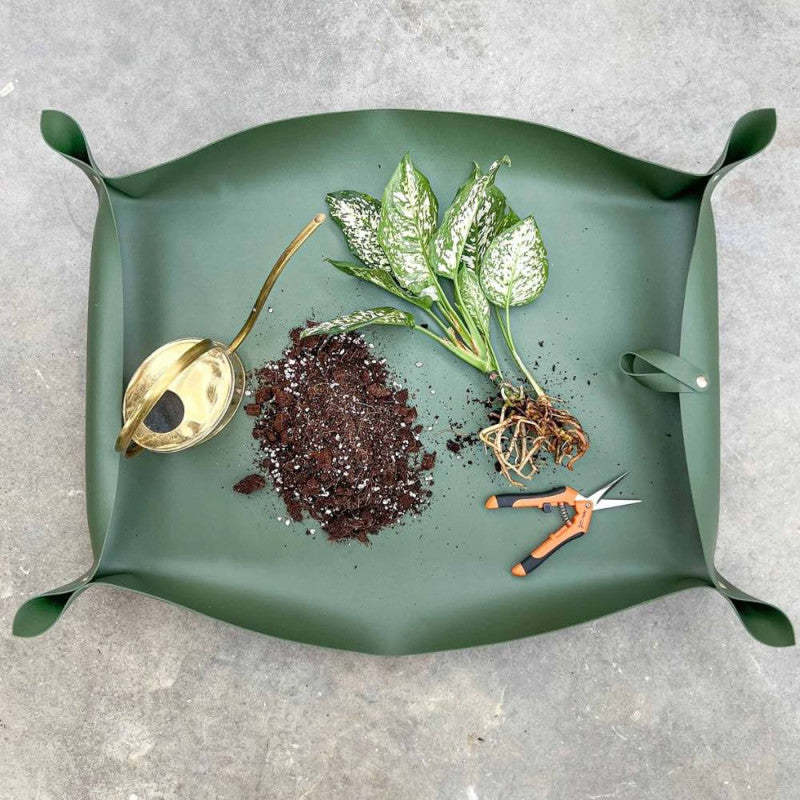 Large Faux Leather Plant Potting Mat – Stylish and Practical Gardening Accessory