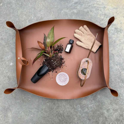 Large Faux Leather Plant Potting Mat – Stylish and Practical Gardening Accessory