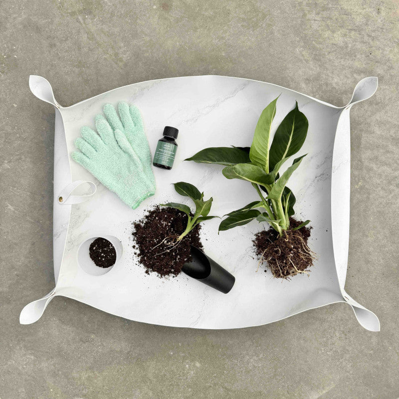 Large Faux Leather Plant Potting Mat – Stylish and Practical Gardening Accessory