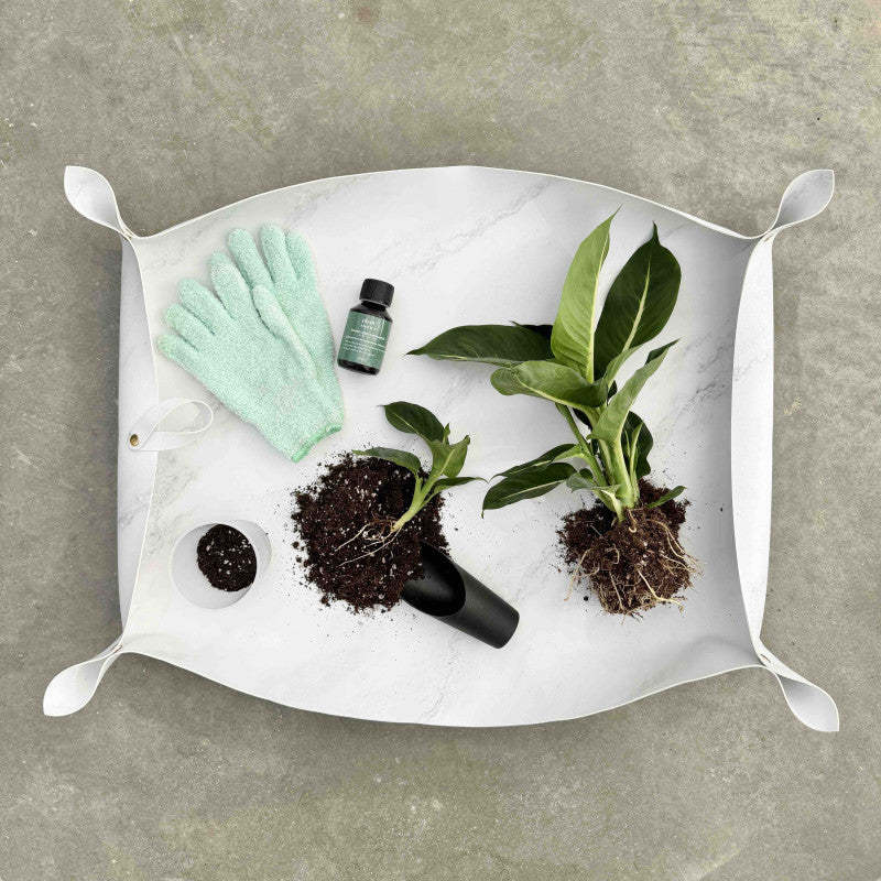 Large Faux Leather Plant Potting Mat – Stylish and Practical Gardening Accessory