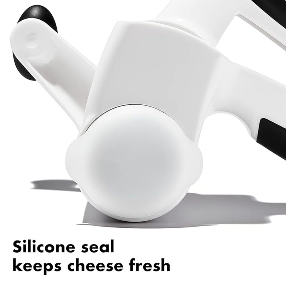 Hand-cranked rotary cheese slicer