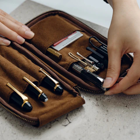 The pen case can be opened 180 degrees.