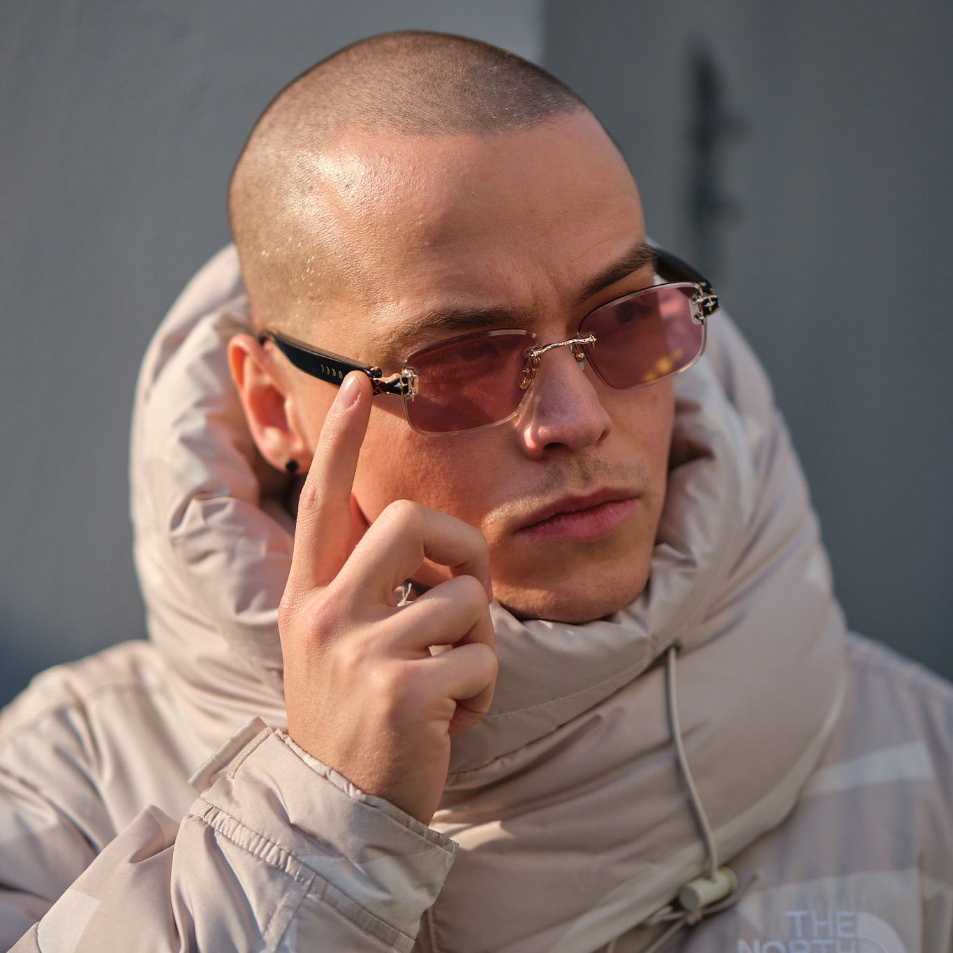 Color-Switching Sunglasses – Prism Lens with Adjustable Tint