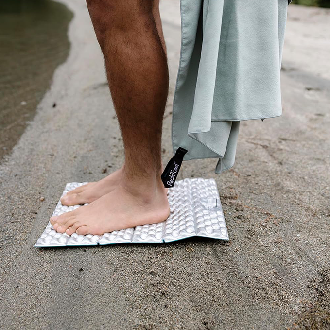 The camping chair cushion features an accordion-style design
