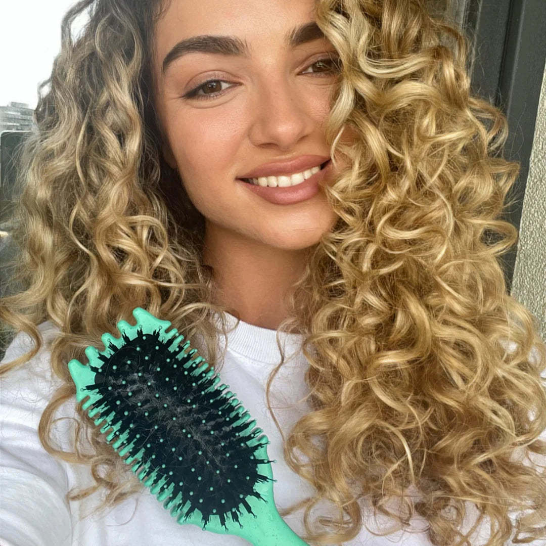 Volumizing Edge Lift Brush | For Fine, Medium, and Coarse Hair Types