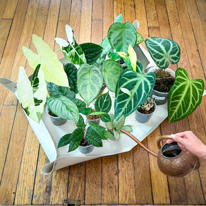Large Faux Leather Plant Potting Mat – Stylish and Practical Gardening Accessory