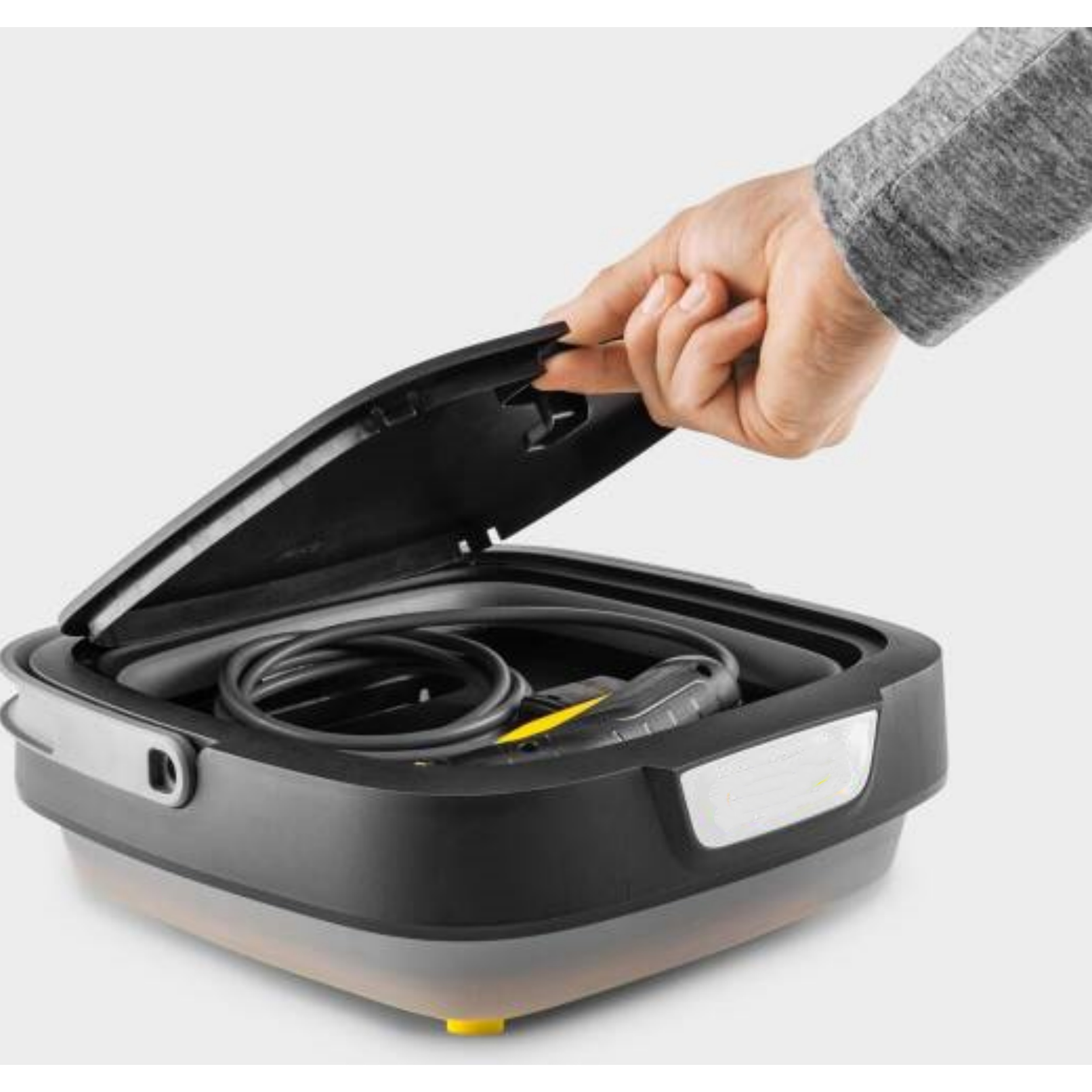 Foldable Battery-Powered Pressure Washer
