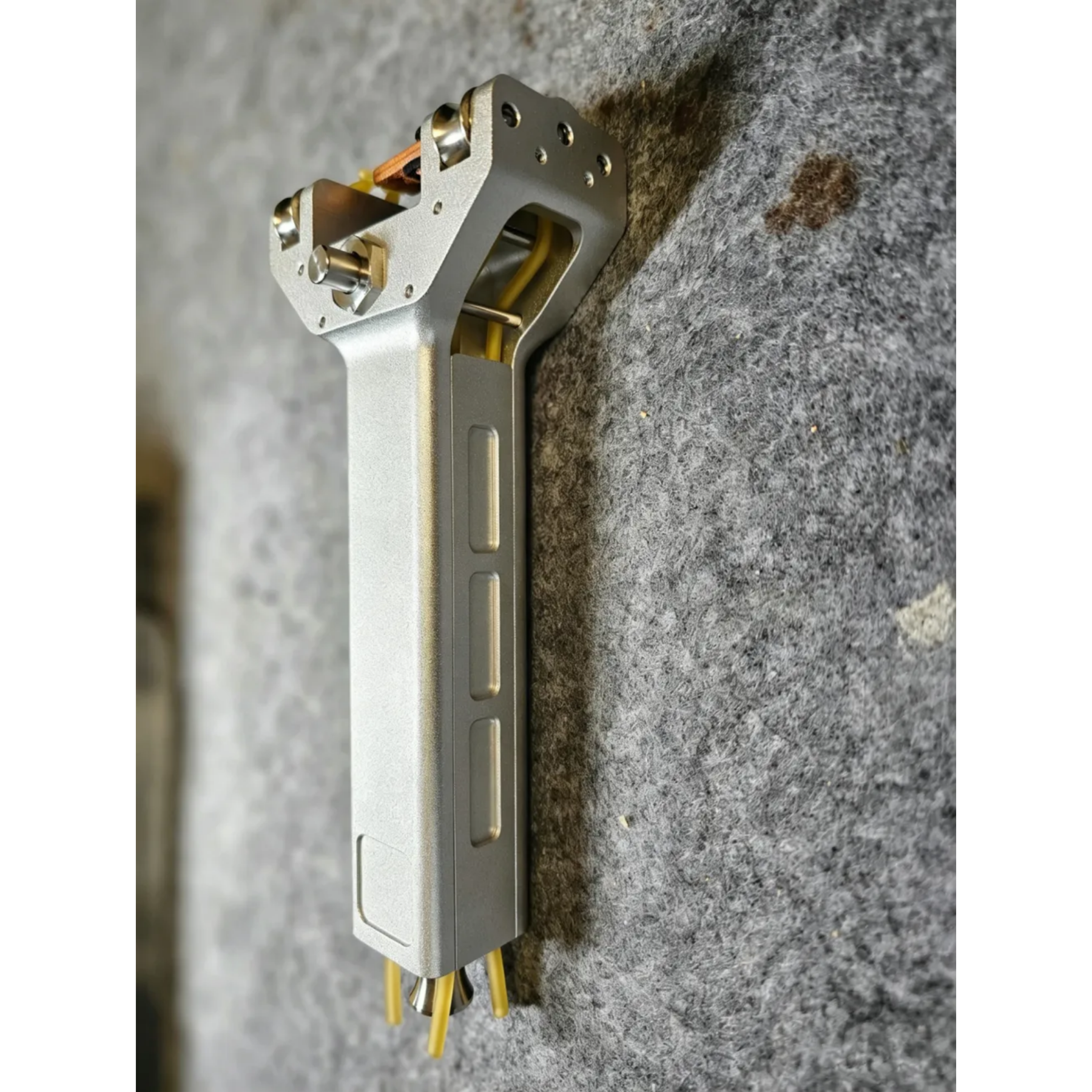 Professional telescopic aluminum alloy slingshot