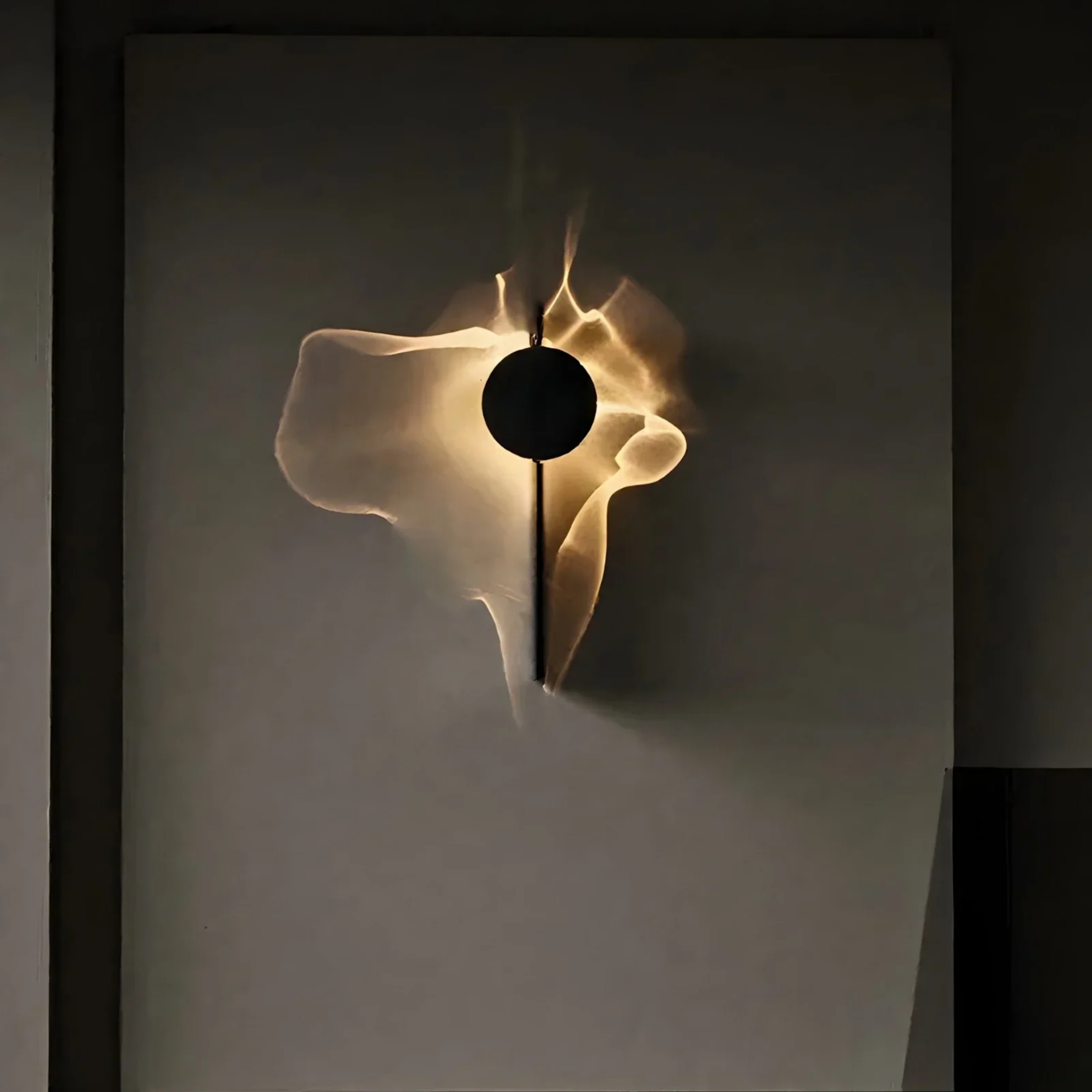 Golden Ripple Wall Light – Modern Artisan LED Sconce