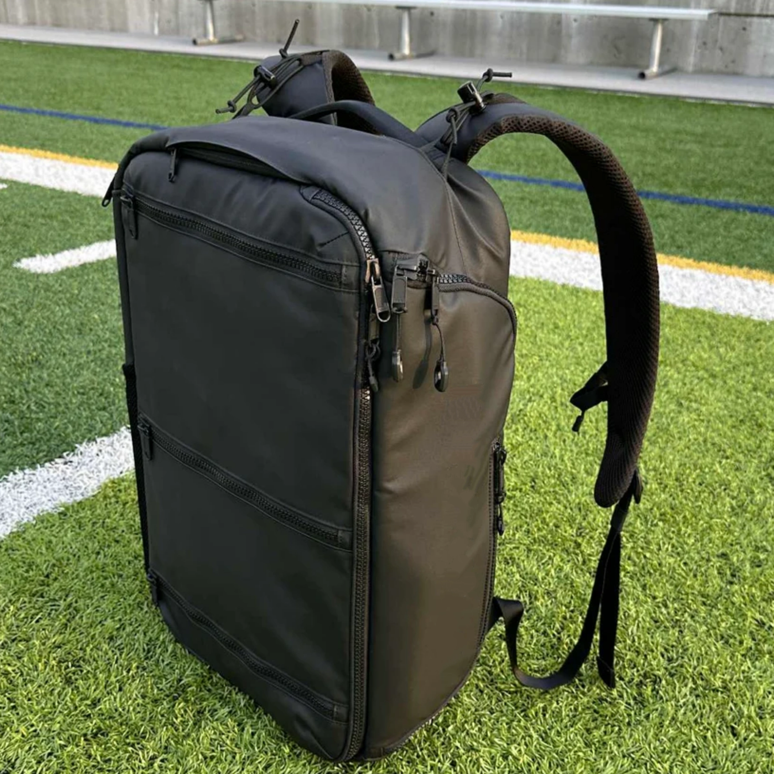 31L Push Button Backpack – Instant Access Camera Backpack with Customizable Dividers