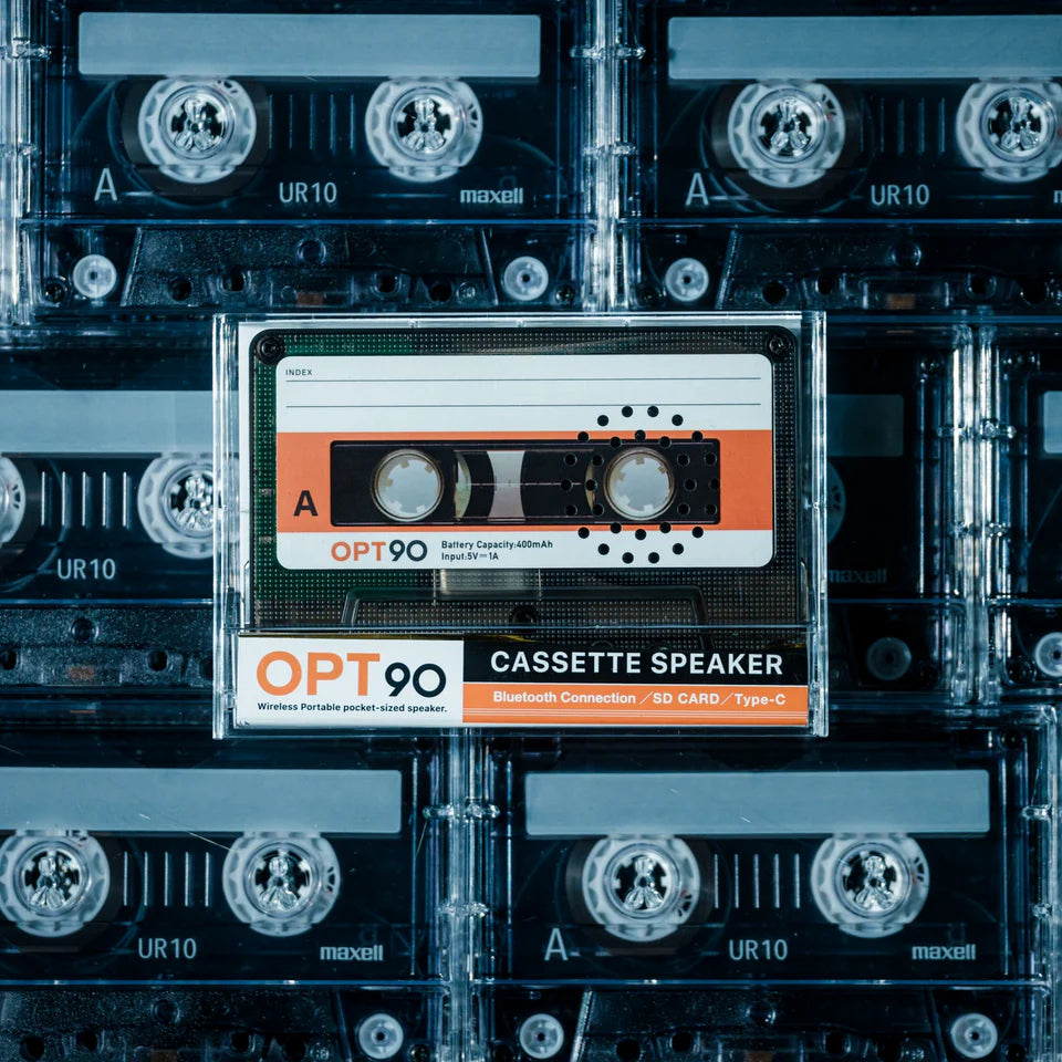 A-side label: Retro cassette speaker