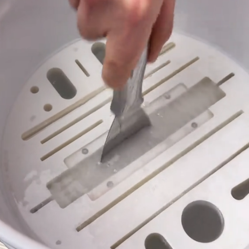 Mud Brush – 5-Gallon Bucket Tool Cleaner & Organizer