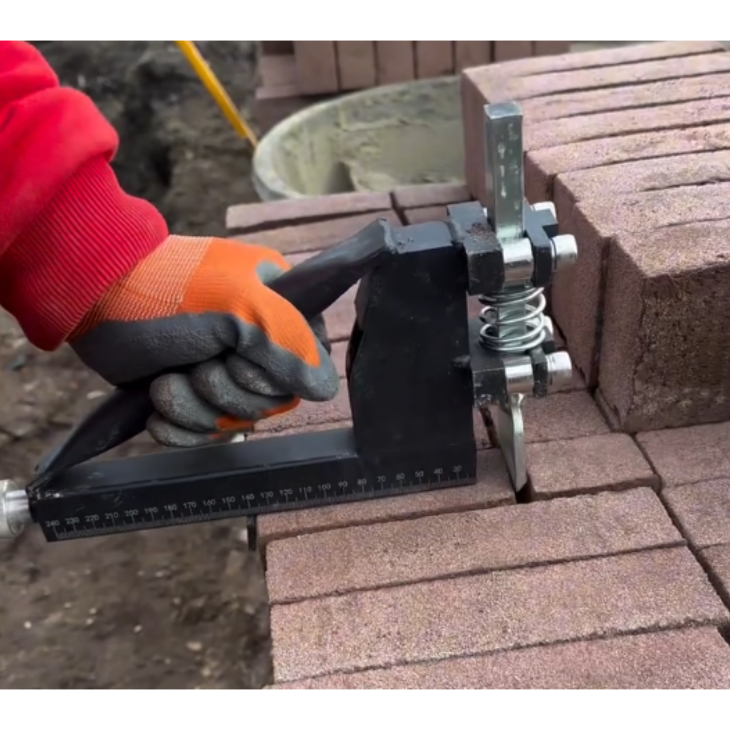 Brick Chisel – Adjustable Masonry Cutter with 50mm Blade