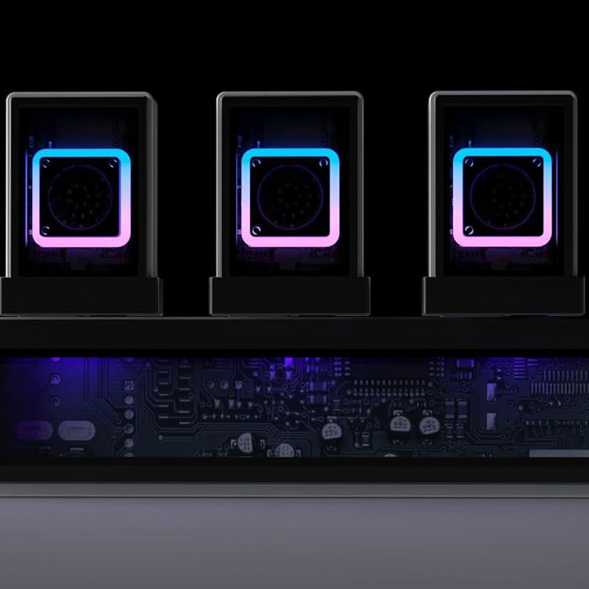 External SSD Enclosure Hub – 3× M.2 NVMe Slots
