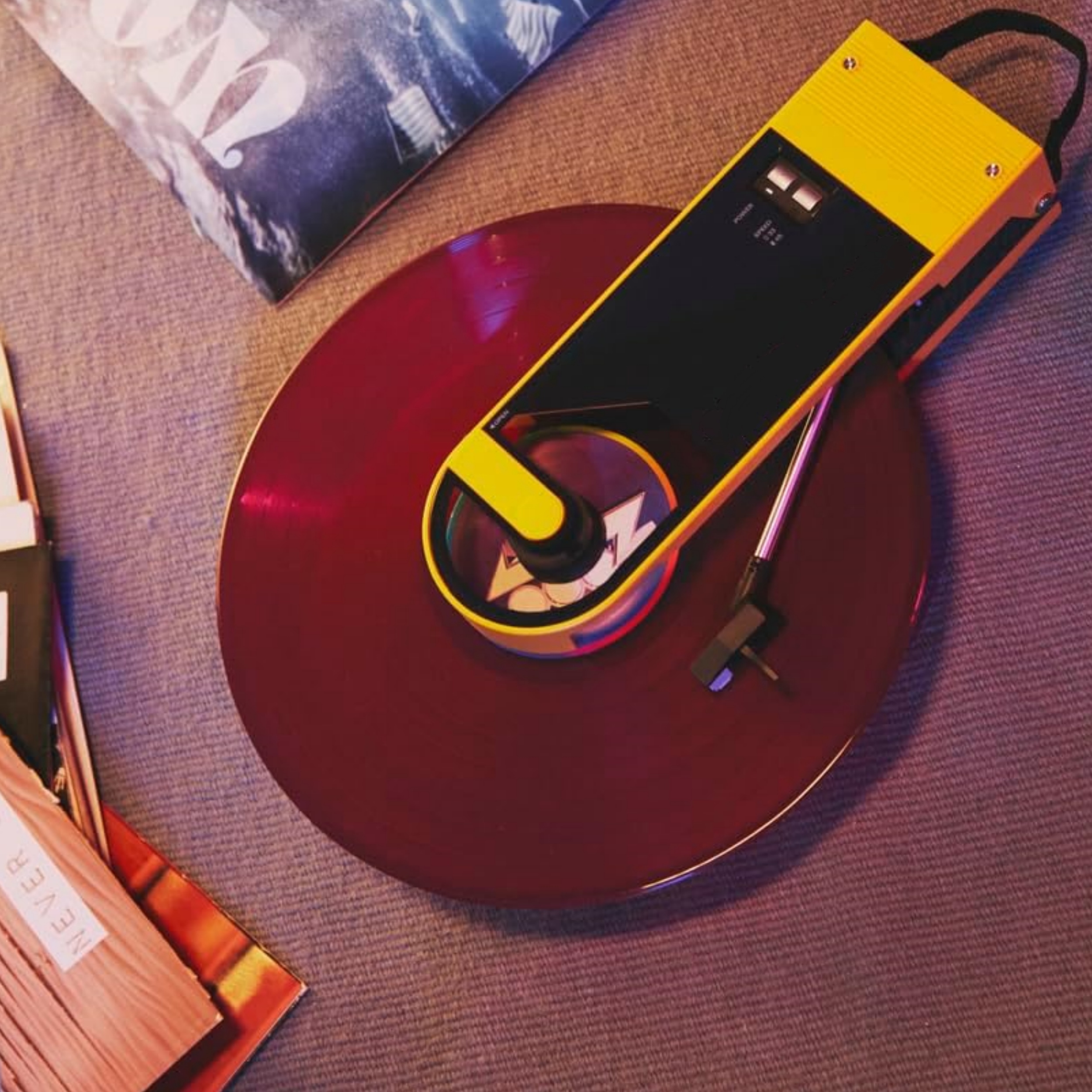 Portable Bluetooth Turntable – Lightweight Retro Vinyl Record Player