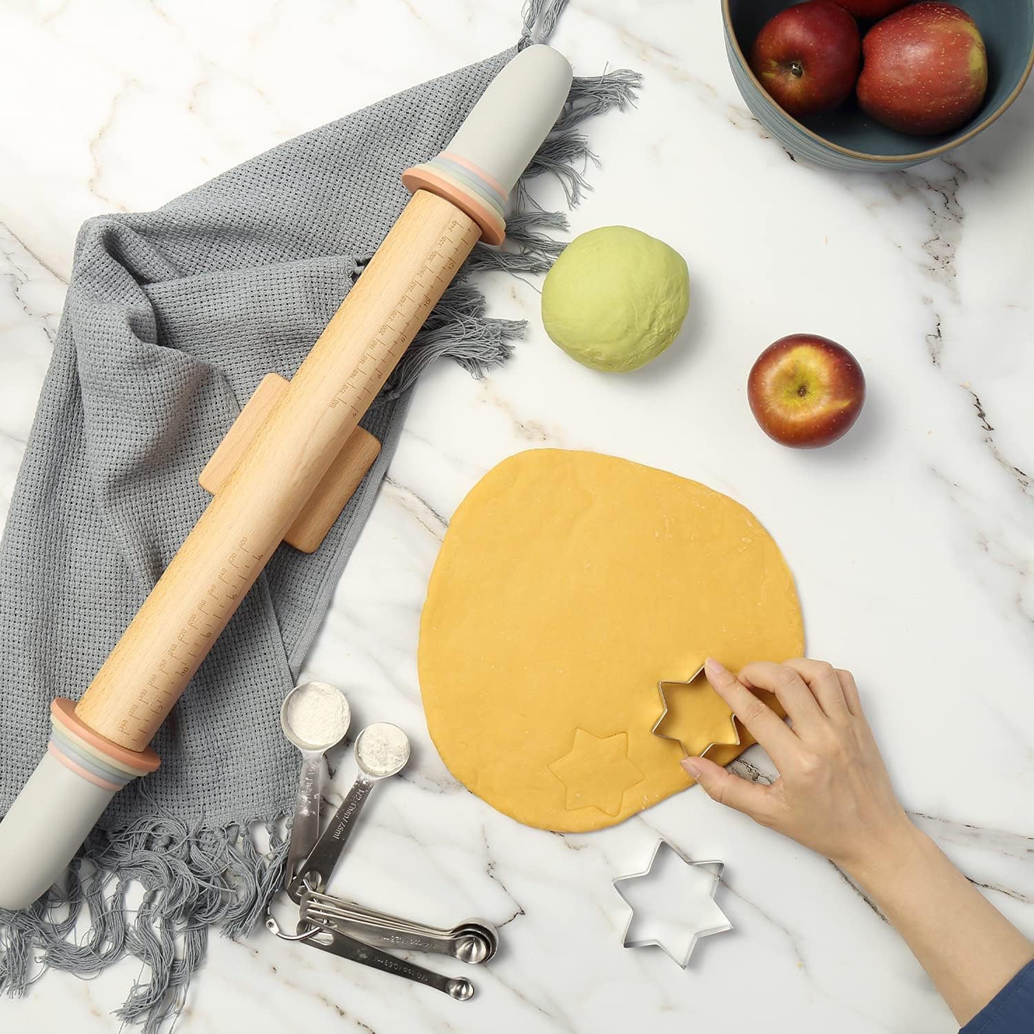 Adjustable Wooden Rolling Pin with 5 Thickness Rings