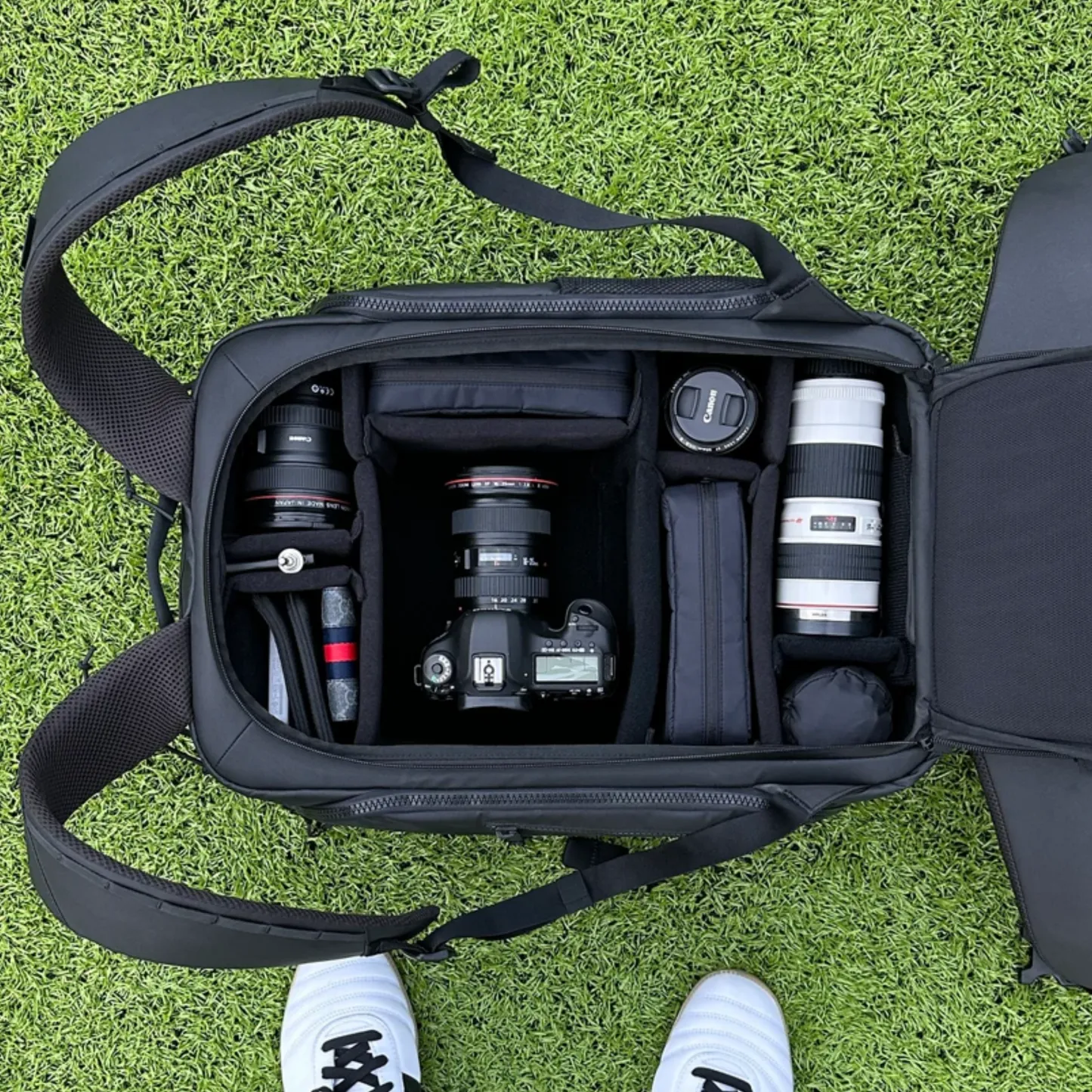 31L Push Button Backpack – Instant Access Camera Backpack with Customizable Dividers