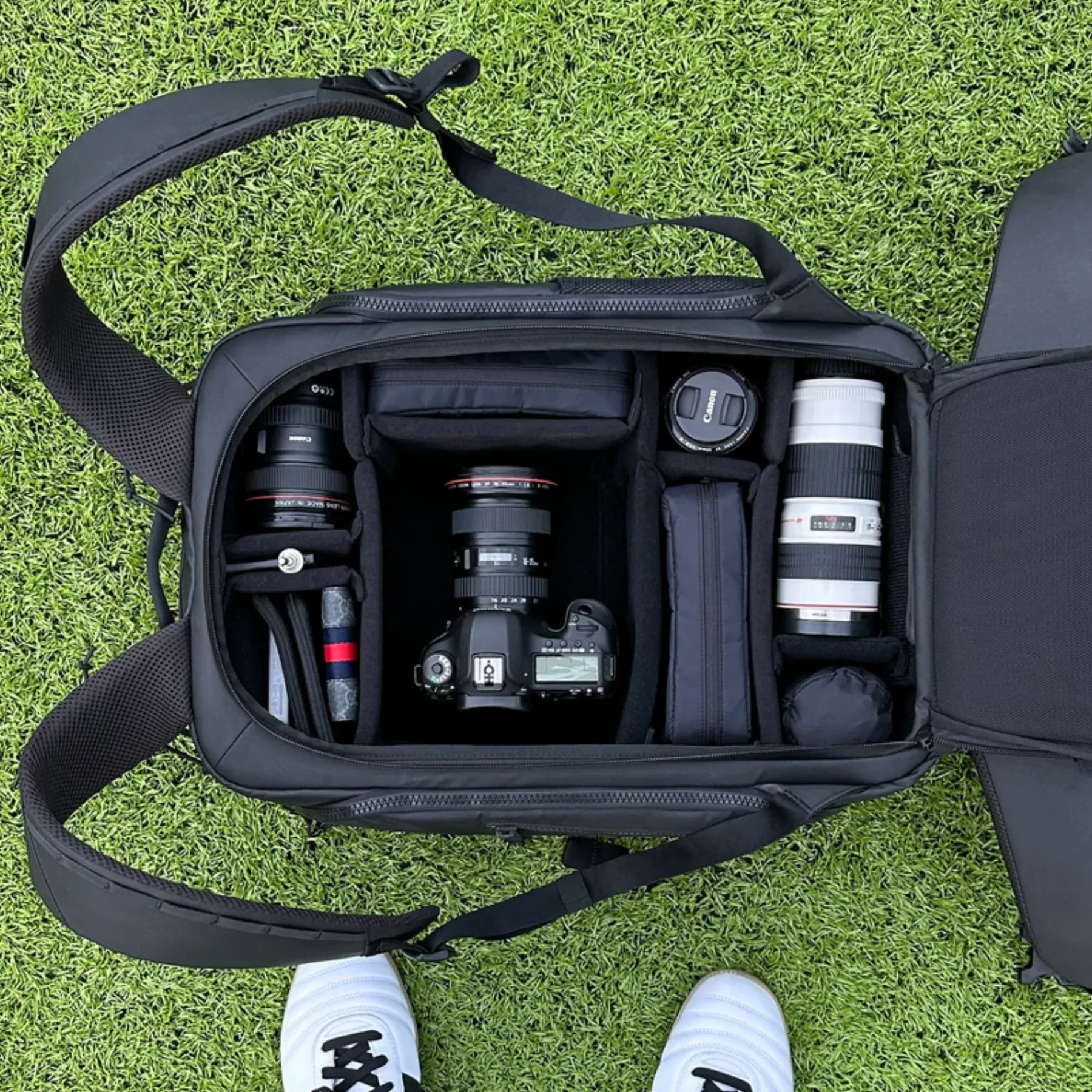 31L Push Button Backpack – Instant Access Camera Backpack with Customizable Dividers