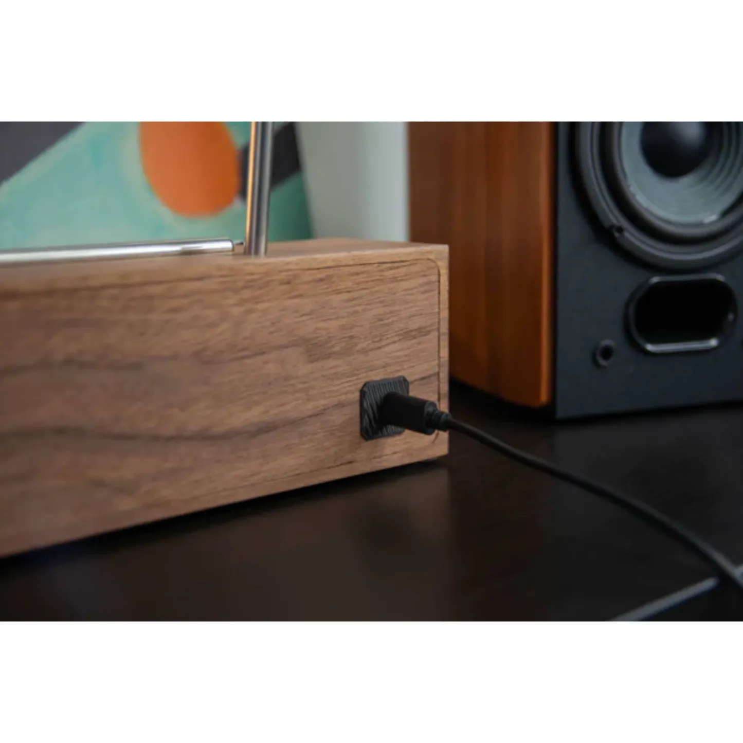 The Ultimate Vinyl Record Rack – Smart LED Stand with Music‑Visualizing Display