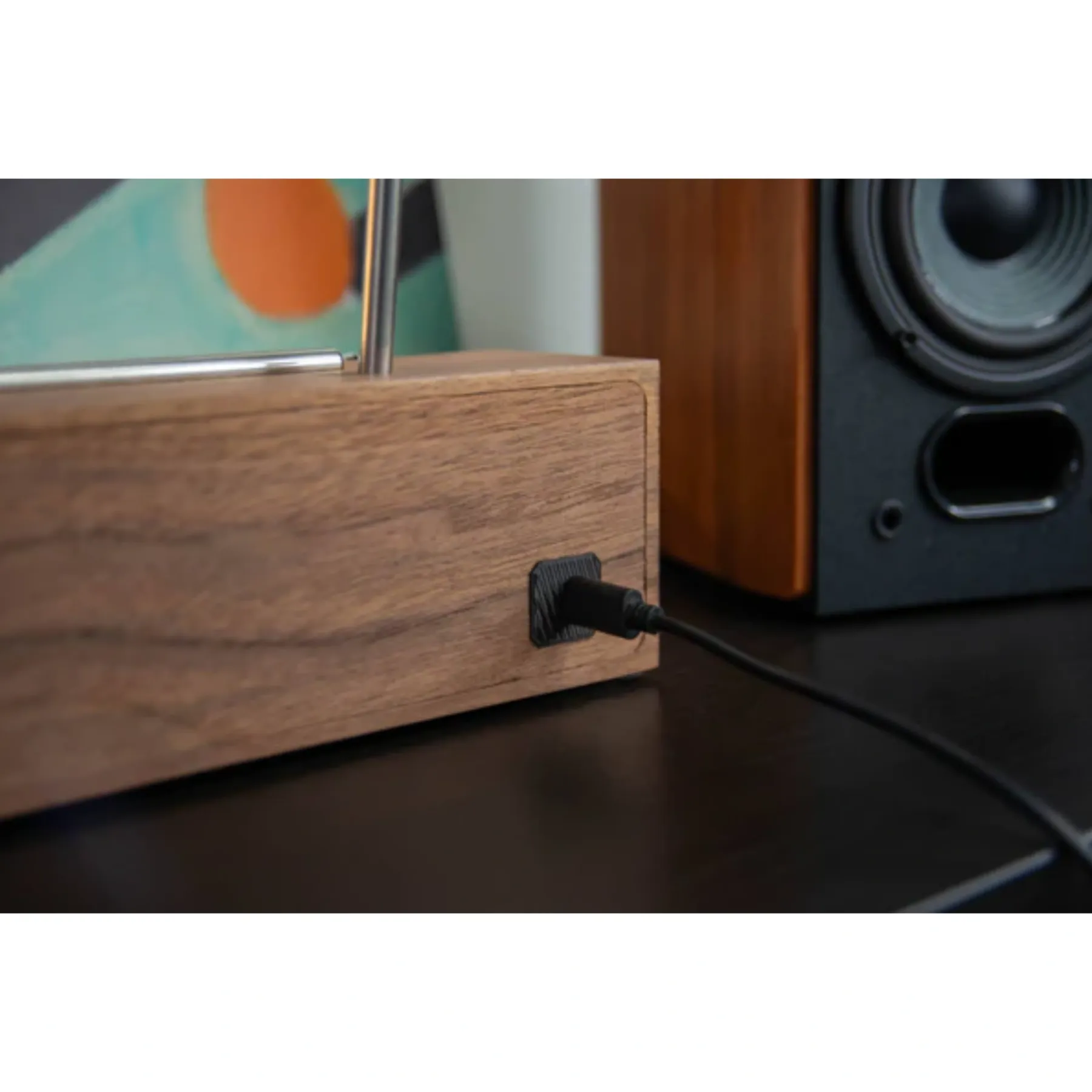The Ultimate Vinyl Record Rack – Smart LED Stand with Music‑Visualizing Display