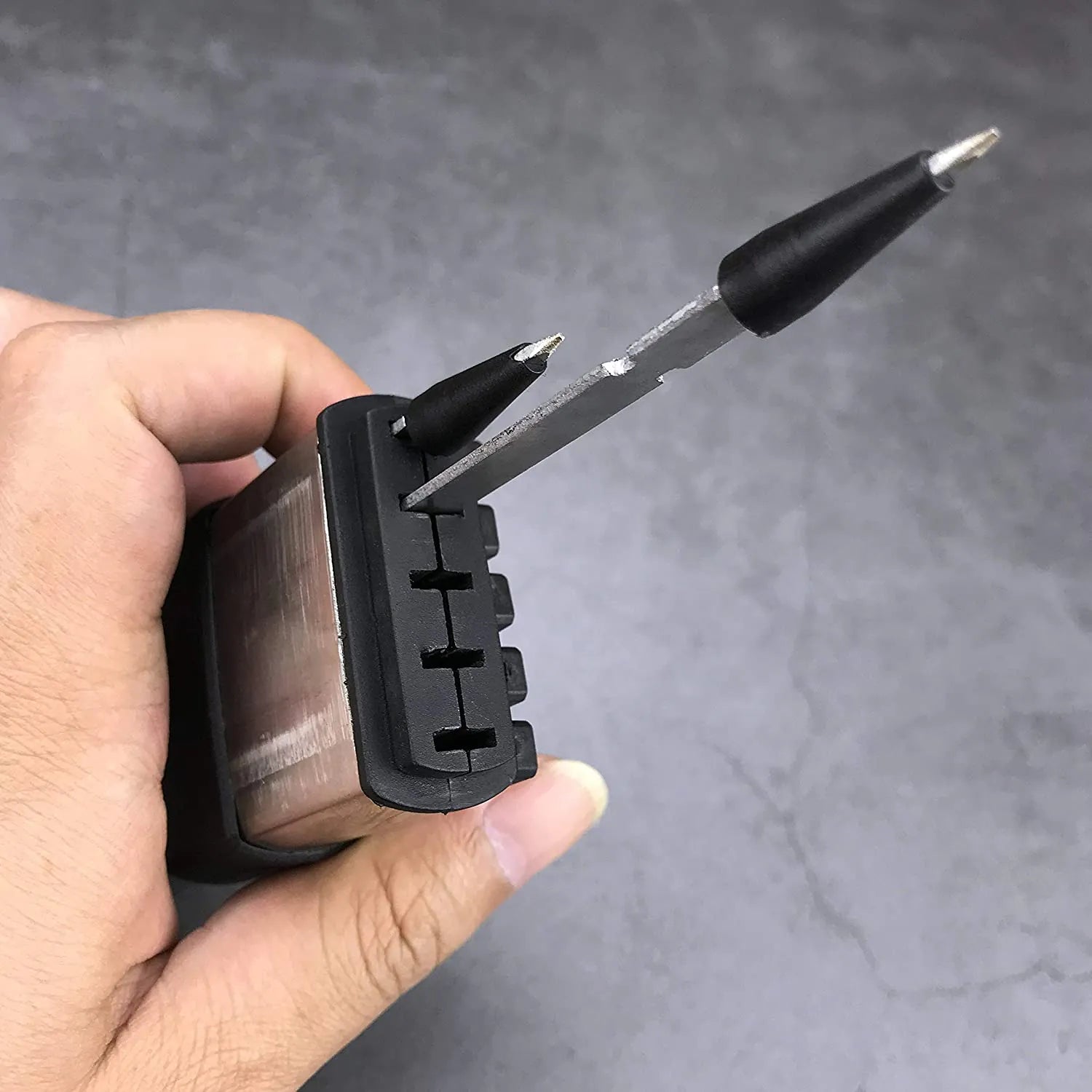 Powerful Portable Arrow Darts – Metal Bow Dart for Target Shooting