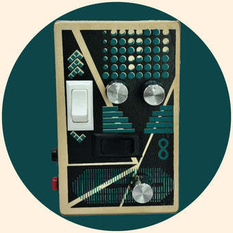 Wooden Voice Recorder & Sound Toy – Lo‑Fi, Handmade, Battery‑Powered
